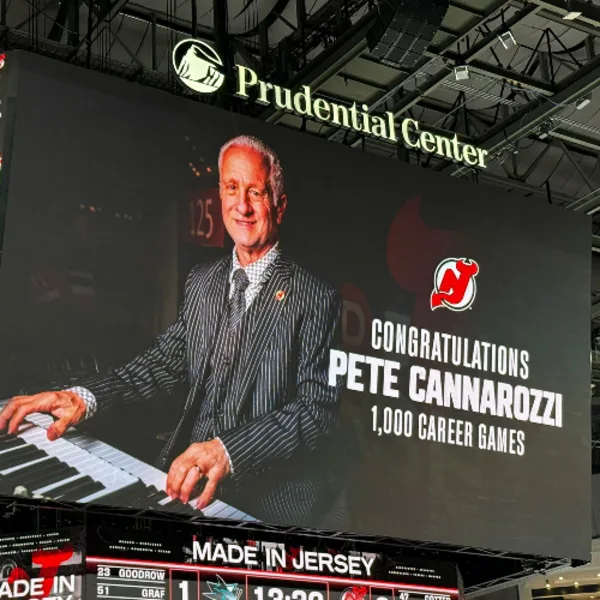 Der Mann mit den 1000 NHL-Spielen - Eiszeit FM Overseas 08